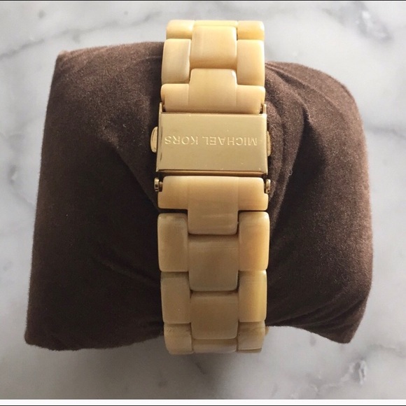 Michael Kors Tan & Gold Watch - Picture 4 of 7